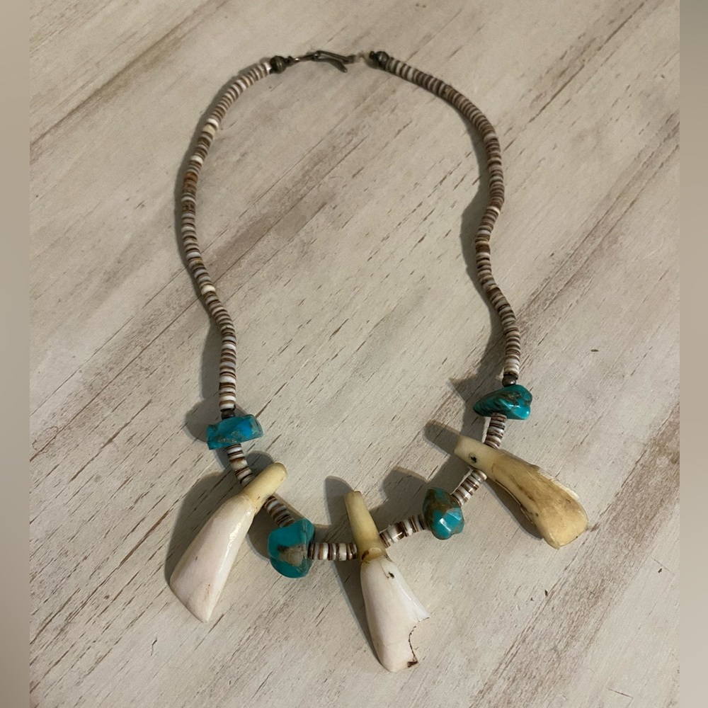 Vintage Turquoise and Cream Beaded Necklace